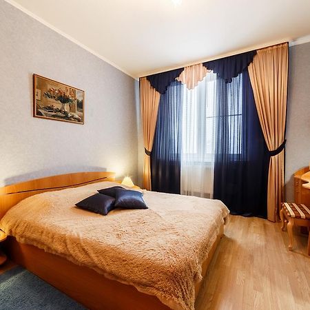 Apartment Domashny Uyut Na Belinskogo 41 Luxe 예카테린부르크 외부 사진